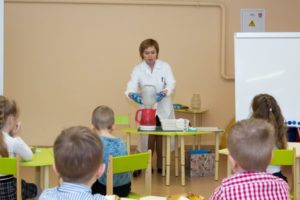 Любовь к детям и профессии привела к победе воспитателя березниковской "Катюши" Светлану Репницыну