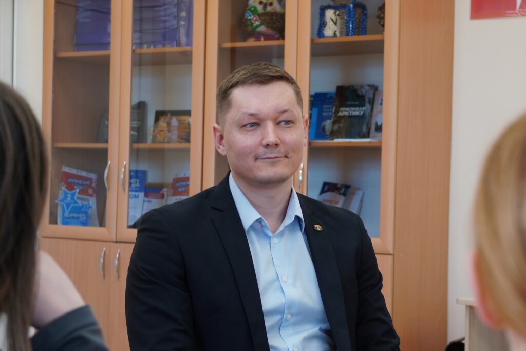 «Превратить потенциал в точки роста»: Максим Дроздов представит интересы Виноградовского округа в Молодежном парламенте
