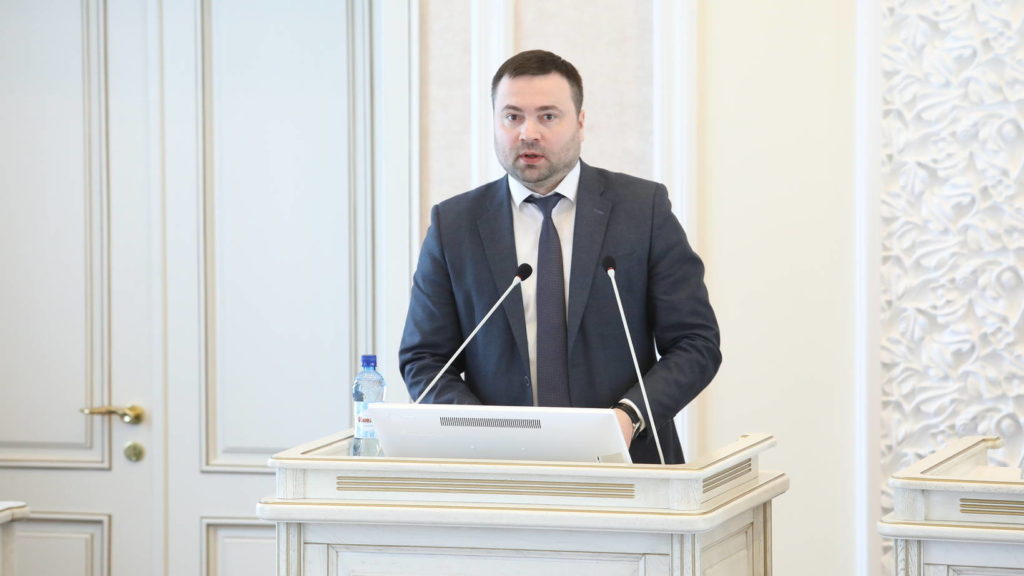 «Правительственный час» с министром экономики региона: меры поддержки стали доступнее