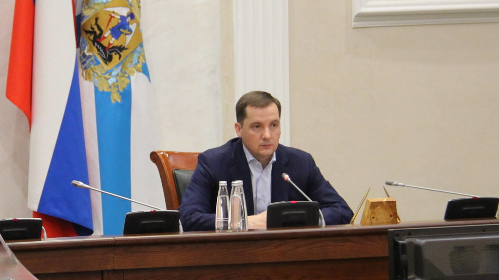 Александр Цыбульский поручил оперштабу представить подробный анализ возникновения очага COVID-19 в Северодвинске