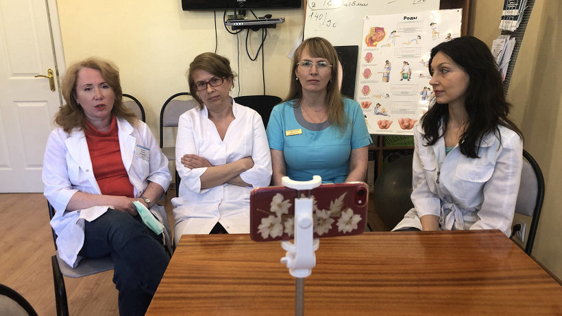 Счастливое рождение: в роддоме имени Самойловой проходят онлайн-занятия для будущих мам