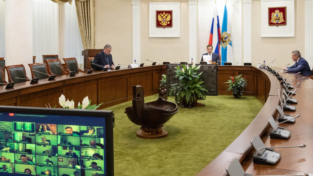 Поручение Президента: выделены федеральные средства на ежемесячные доплаты учителям за классное руководство