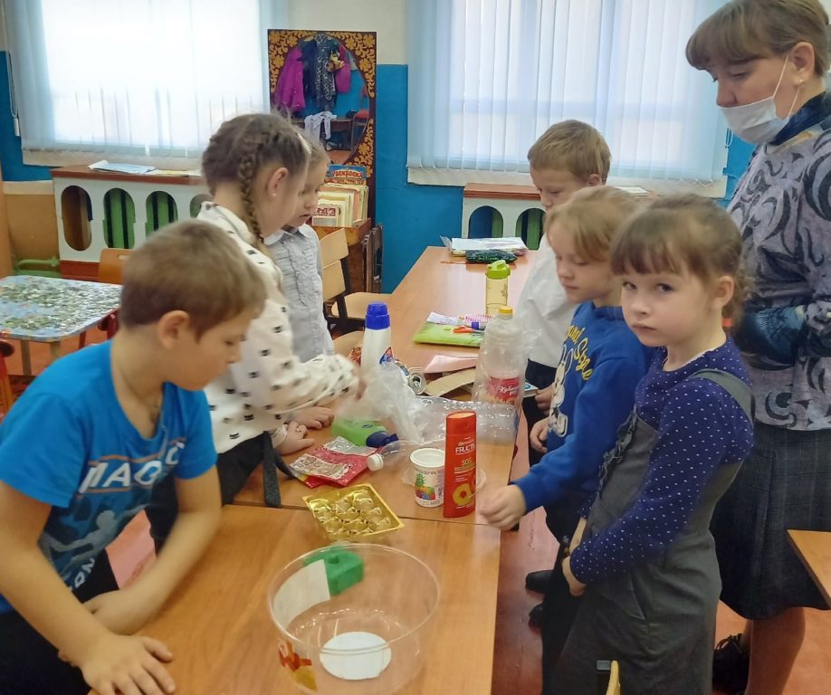 Жители поселка Пянда Виноградовского района задумались об экологической безопасности и реализовали проекты по раздельному сбору мусора
