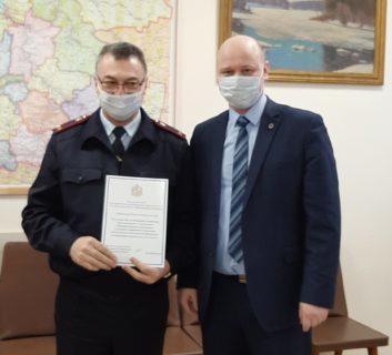 За образцовое выполнение обязанностей - благодарность губернатора начальнику ОМВД России по Виноградовскому району
