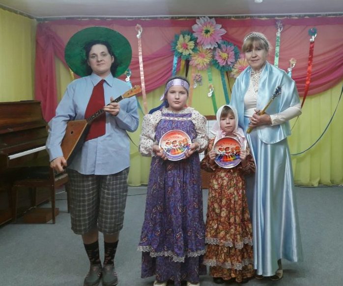 В Рочегодской музыкальной школе прошел традиционный праздник "Посвящение в юные музыканты"