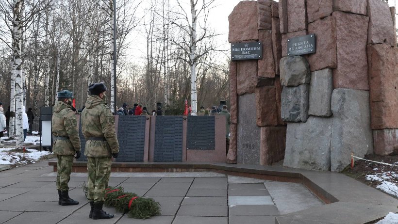 Память воинов, погибших в Чечне, почтили в Архангельске