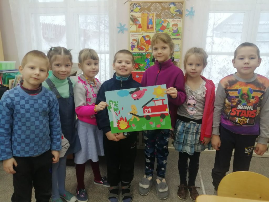 В Рочегде и Сельменьге изучают правила, беседуя, рисуя и играя