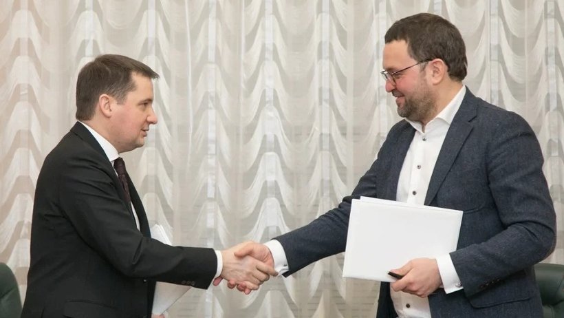 Глава Поморья и президент Федерации скейтбординга России подписали соглашение о сотрудничестве 