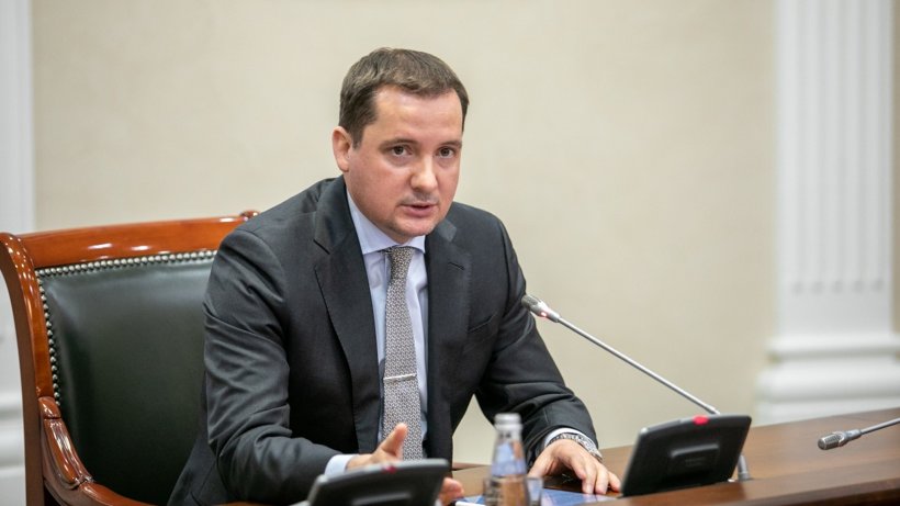 Александр Цыбульский призвал членов правительства Архангельской области лично контролировать строительство объектов на селе
