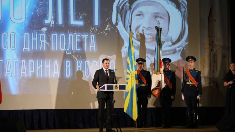 Губернатор Архангельской области Александр Цыбульский находится в рабочей поездке в городе Мирный