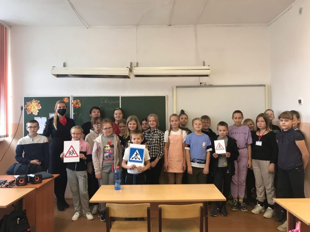 Соблюдая ПДД – не окажешься в беде. В образовательных учреждениях Виноградовского района прошли профилактические беседы