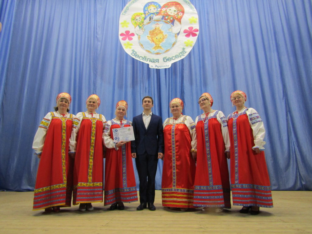 Беседовали весело, пели душевно и задорно!