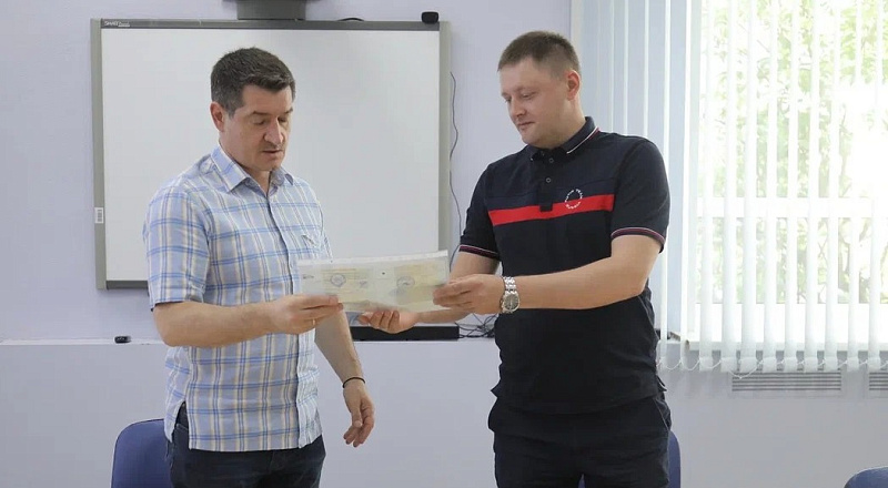 Архангельская область продолжает передавать автомобили для нужд бойцов в зоне СВО