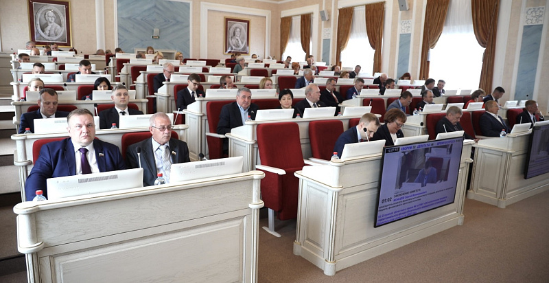 Областной закон о государственной поддержке научной, научно-технической и инновационной деятельности принят сразу в двух чтениях