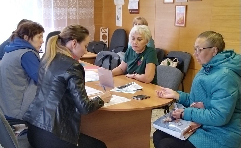 Социальный десант провел консультации для жителей отдаленных территорий Холмогорского округа