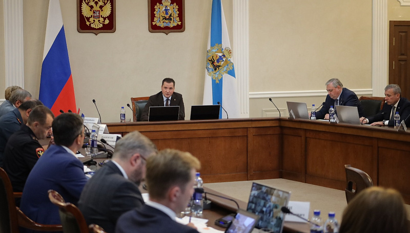 Детей участников СВО в детсады, школы и летние лагеря будут принимать вне очереди