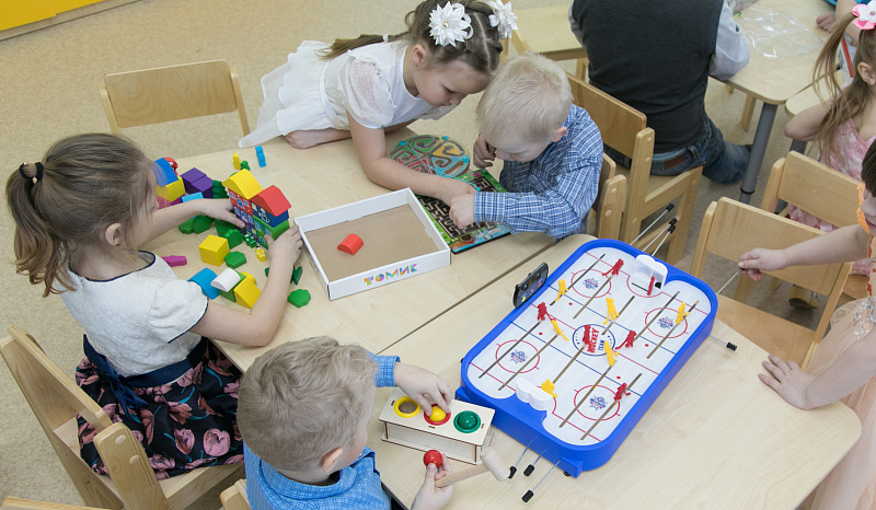 Студенты старших курсов педучилищ смогут работать в детсадах и начальной школе, а также вести кружки