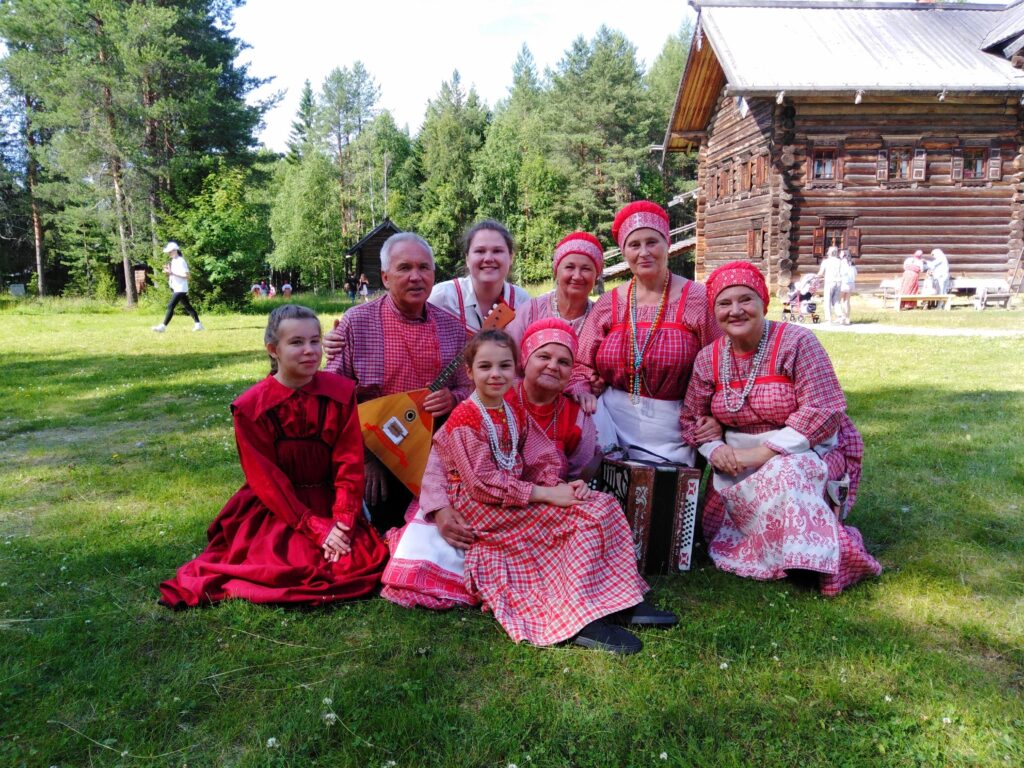 Буде, буде, напелись, наплясались – пора и по домам!