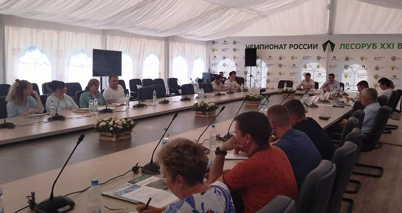 На площадке чемпионата «Лесоруб XXI века» обсудили цифровизацию лесного комплекса