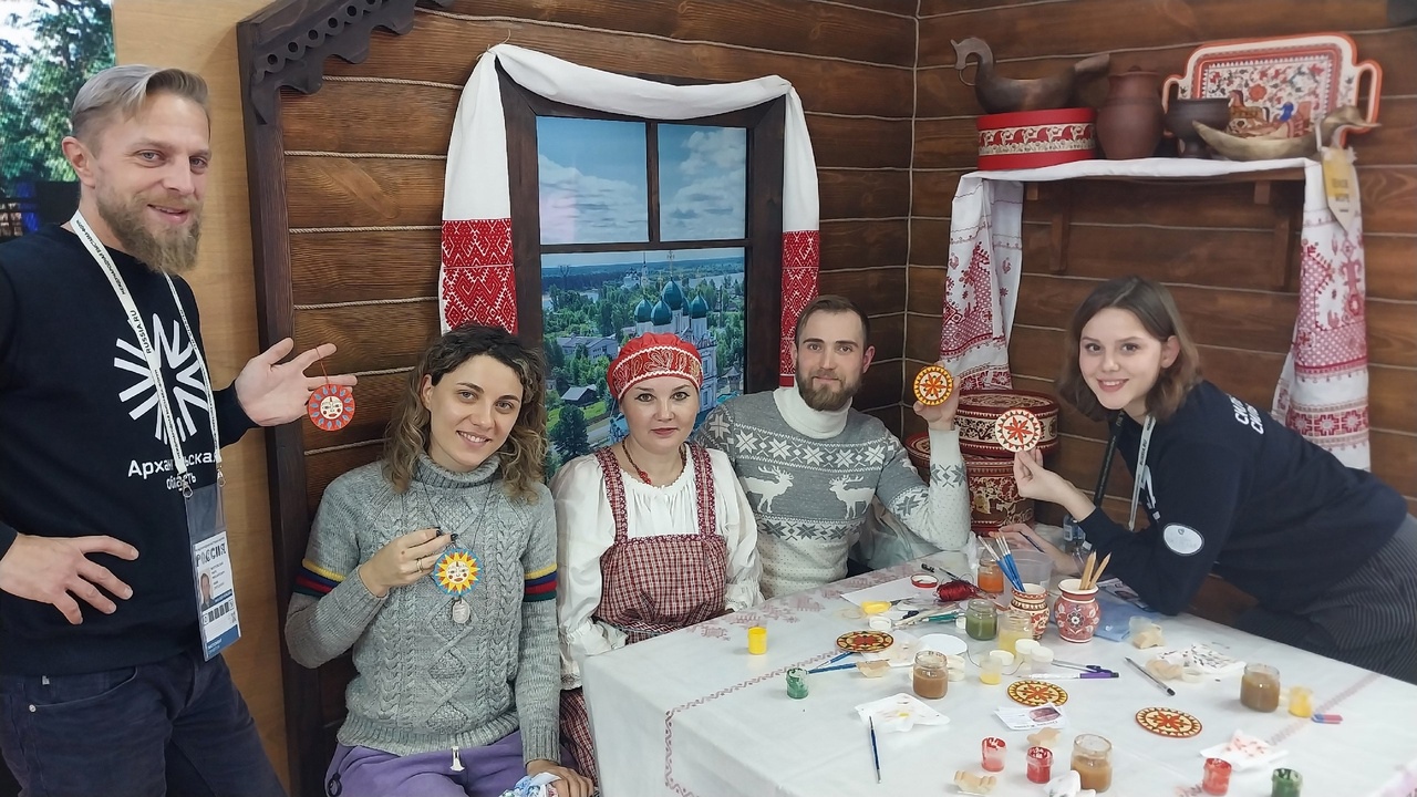 Одарили столицу теплом северной души: в выставке на ВДНХ приняли участие архангельские мастера