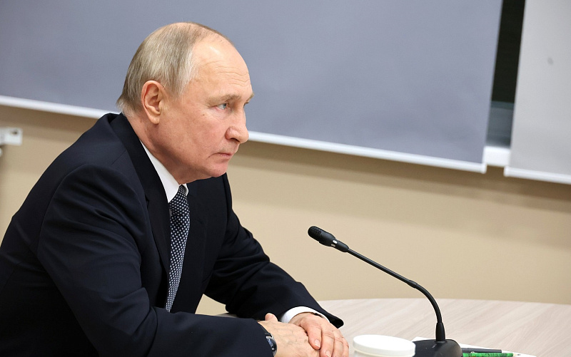 Владимир Путин поручил распространить действие Дальневосточной и Арктической ипотеки на бойцов СВО