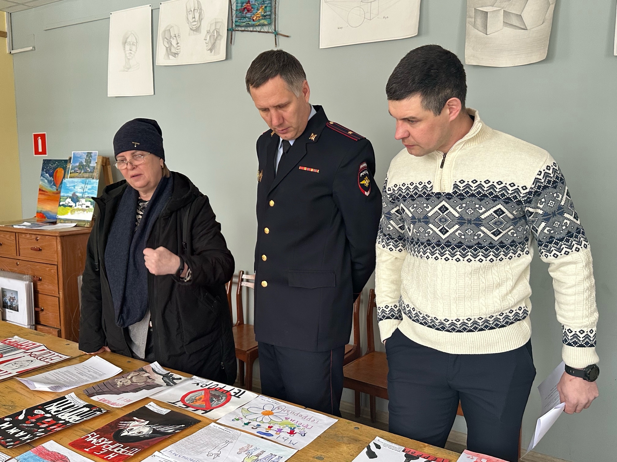 В Виноградовском округе прошел конкурс рисунков "Терроризму - нет!"