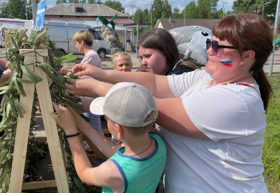 Жители Коноши продолжают поддерживать участников специальной военной операции