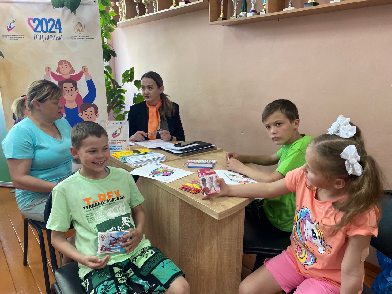 В рамках социального десанта родителям особенных детей рассказали о существующих мерах поддержки и дали профессиональные рекомендации