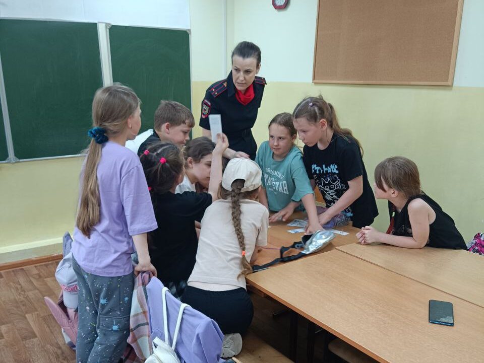 Дорожные приключения ждали ребят из летнего оздоровительного лагеря в поселке Березник