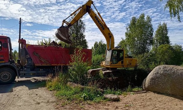 «Комфортное Поморье»: в поселке Таежный Пинежского округа стартовал ремонт дворовых проездов и местных дорог
