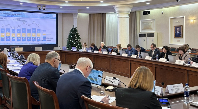 В региональном правительстве обсудили лучшие корпоративные практики поддержки работников и их семей