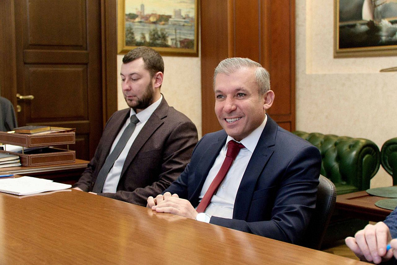 Ваге Петросян провел встречу с представителями поисково-спасательного отряда «ЛизаАлерт»