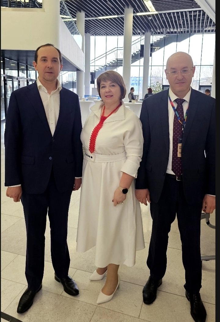 Директор АНО «Защита» Ирина Ткачева прошла обучение в Московской школе управления «Сколково»