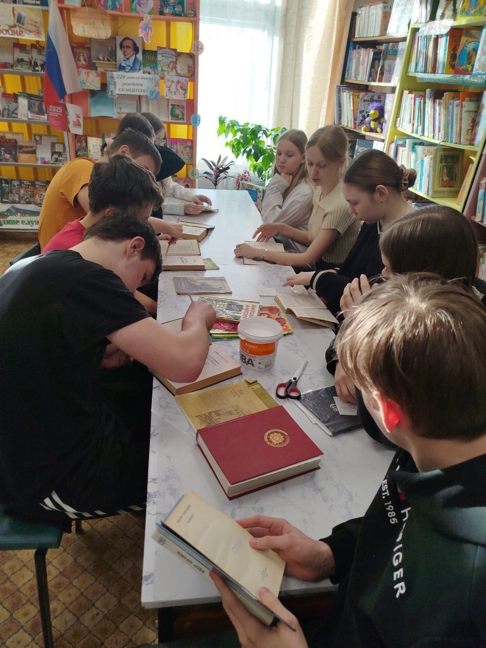 Движение Первых Виноградовского округа заботится о книгах!