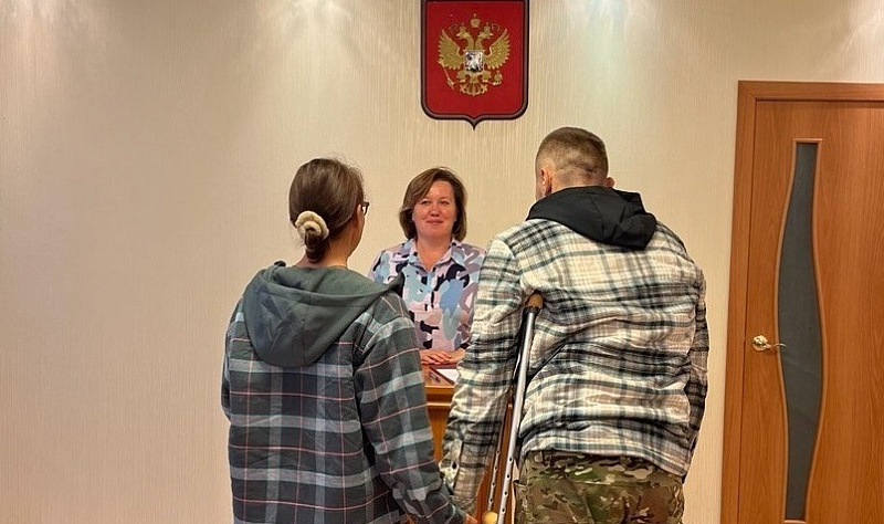 Участники спецоперации могут зарегистрировать брак в день подачи заявления