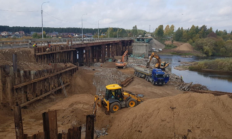 Подрядчик завершает демонтаж основного моста через Вель