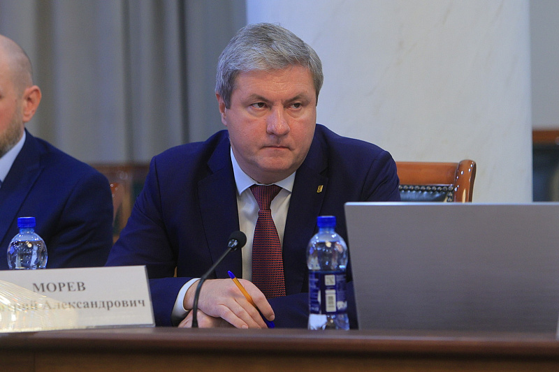 В Архангельске на площади Профсоюзов завершается подготовка дорожного полотна под асфальтирование