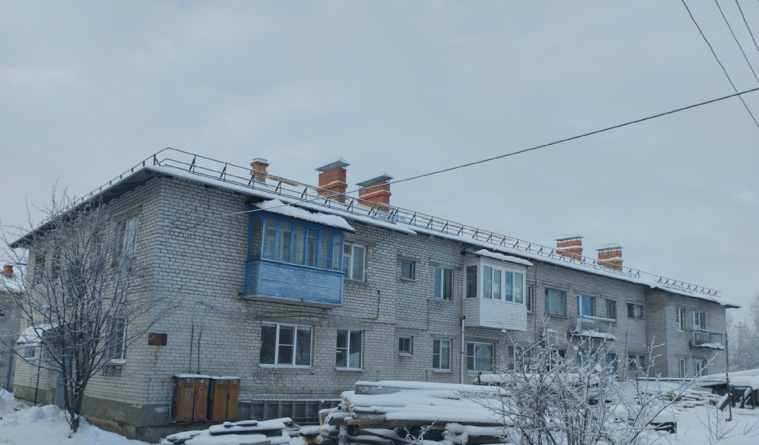«Спасибо за надежную крышу»: благодарность жильцов и планы по капремонту в Виноградовском округе