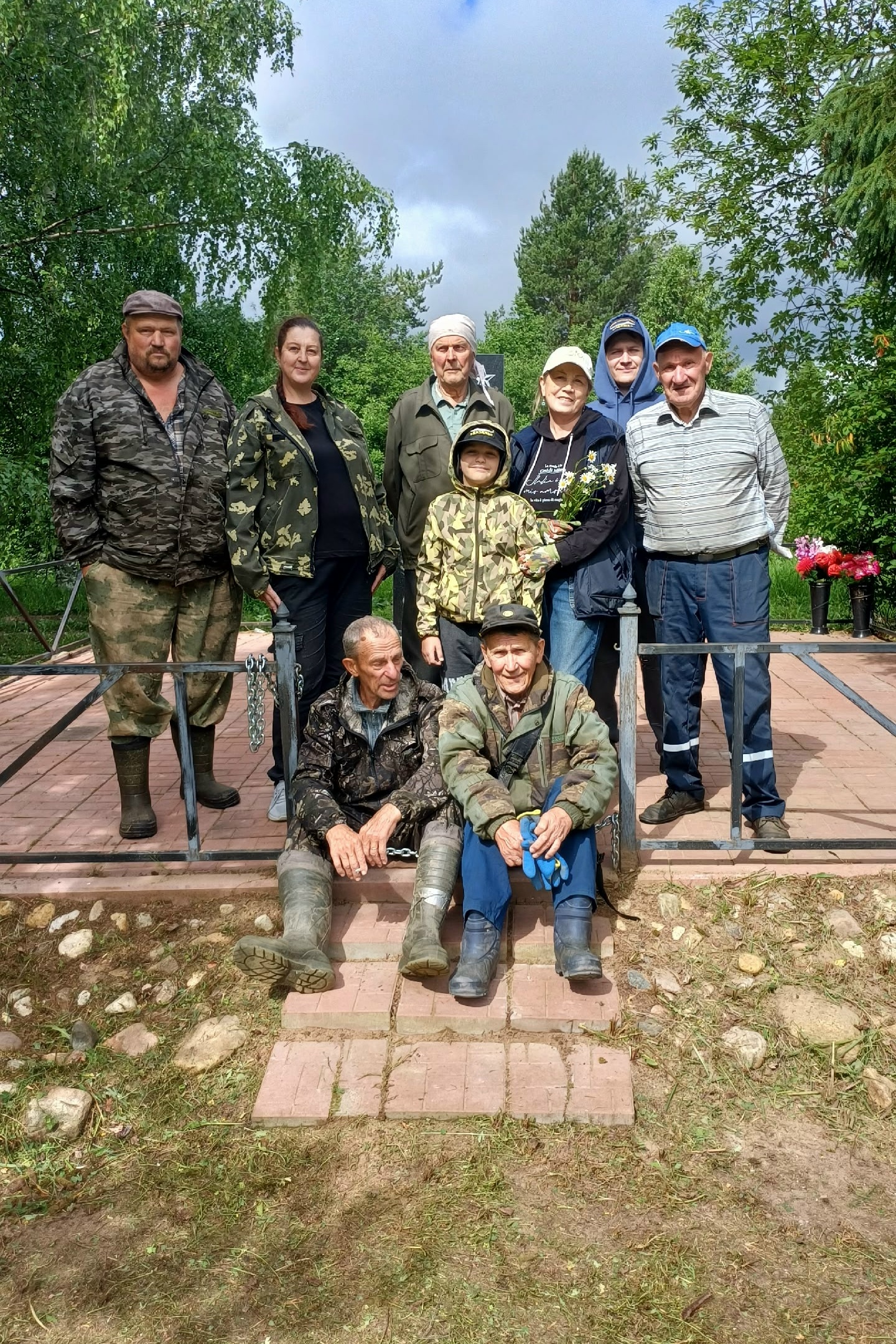 Виноградовский округ: добрая традиция памяти у обелиска в Кургомени