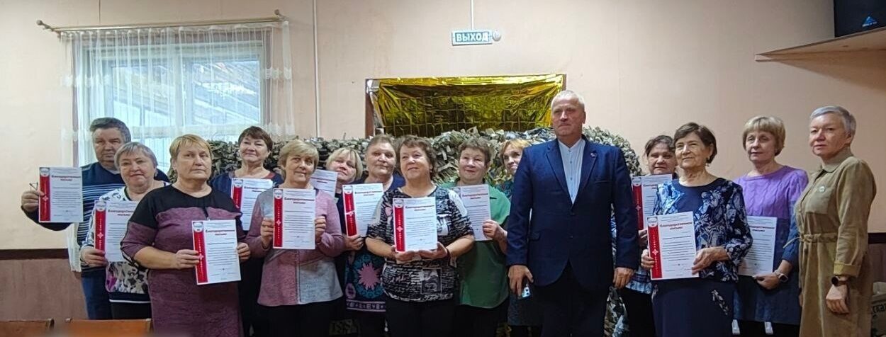«Два года „Добрых рук“: как волонтёры из Осиново (Виноградовский округ) согревают фронт заботой»