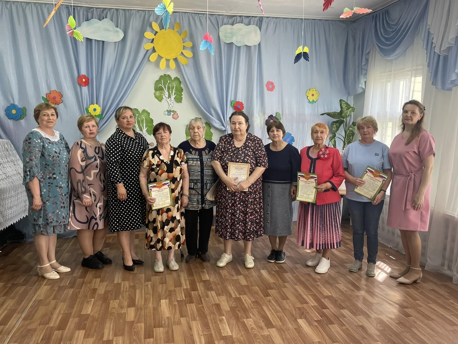 Хранительницы детства: в Виноградовском округе поблагодарили педагогов с большим стажем