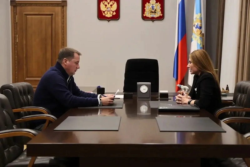 Александр Цыбульский провел встречу с руководителем аппарата комиссии Госдумы РФ по обеспечению жилищных прав граждан Ингой Яценко