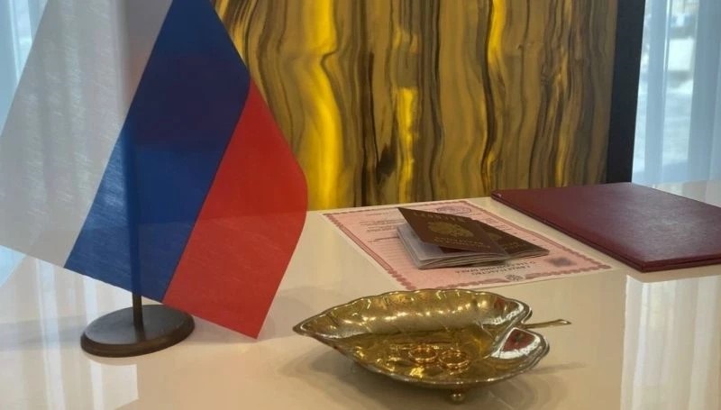 В агентстве ЗАГС Архангельской области напомнили о порядке изменения фамилии при вступлении в брак