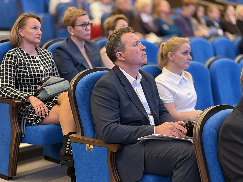 В минздраве обсудили реализацию в регионе нацпроектов «Семья» и «Продолжительная и активная жизнь»